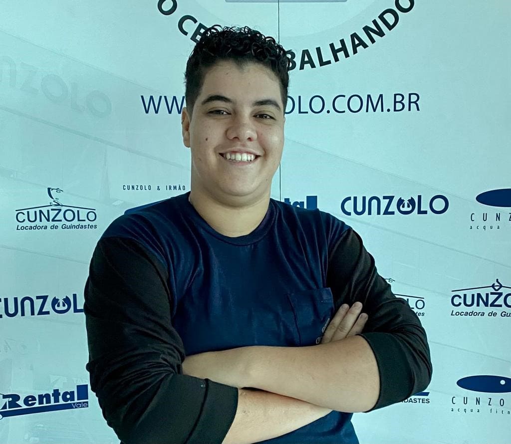 Auxiliar de Manuten��o da Cunzolo