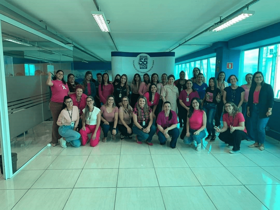 Colaboradoras ap�s palestra do Outubro Rosa