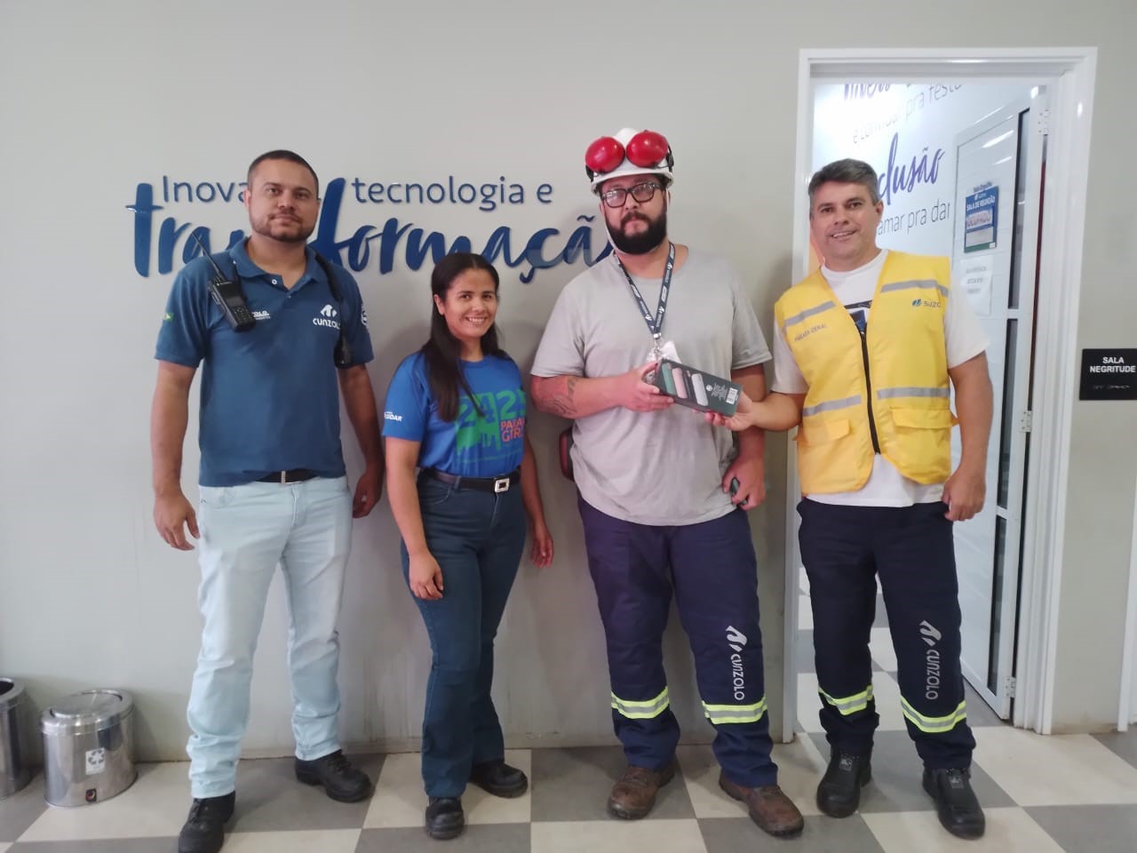  Colaboradores da Cunzolo sendo premiados por aplicarem as premissas do Programa Cuidado Ativo