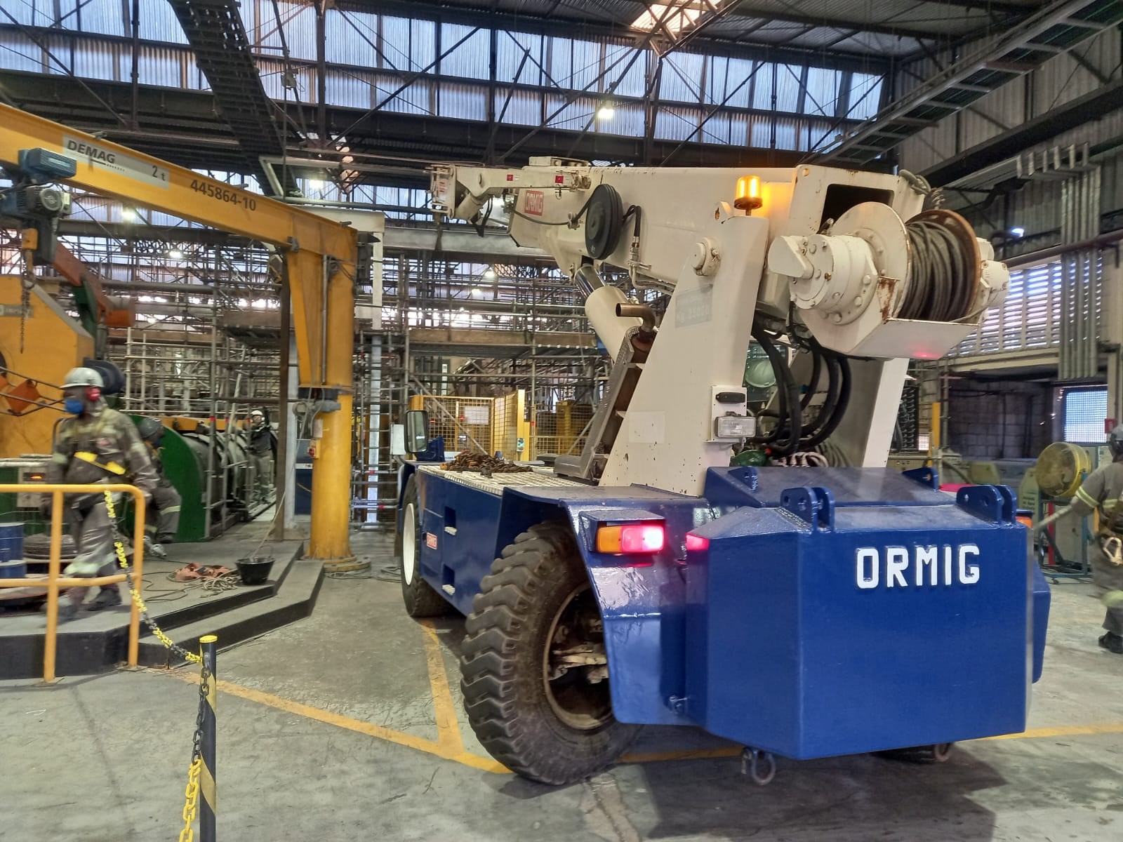 Loca��o de Guindaste Industrial Ormig