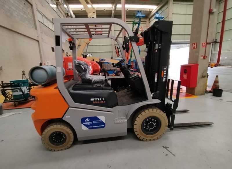 Empilhadeira 2,5 Ton GLP