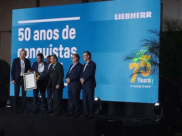 Celebrando 50 Anos de Excelência: A Liebherr na Frota da Cunzolo